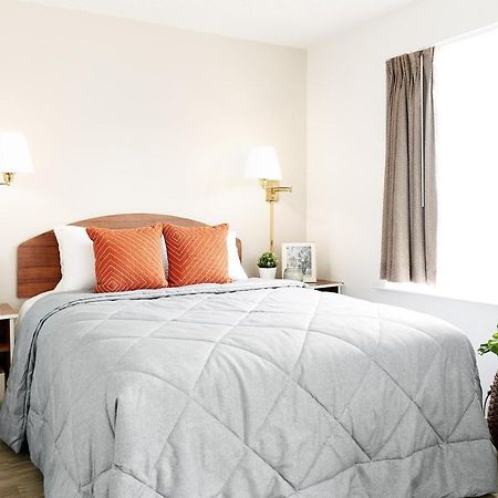Intown Suites Extended Stay North Charleston Sc - Rivers Ave Eksteriør billede