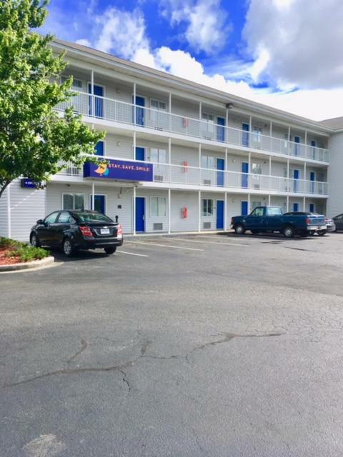 Intown Suites Extended Stay North Charleston Sc - Rivers Ave Eksteriør billede